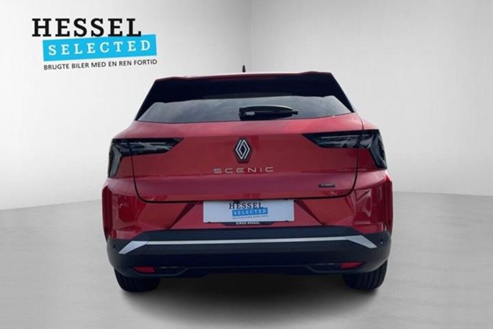 Rød Renault Scenic E-Tech fra 2025