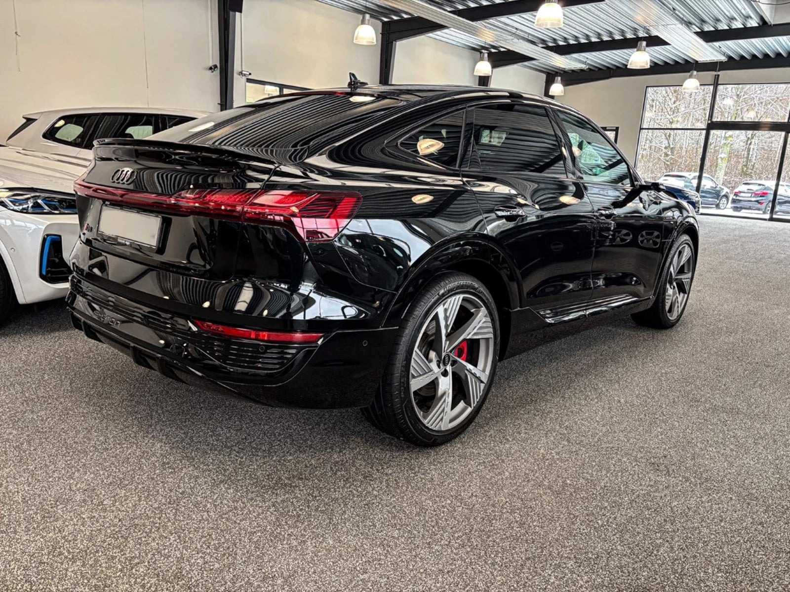 undefined Audi Q8 e-tron fra 2024