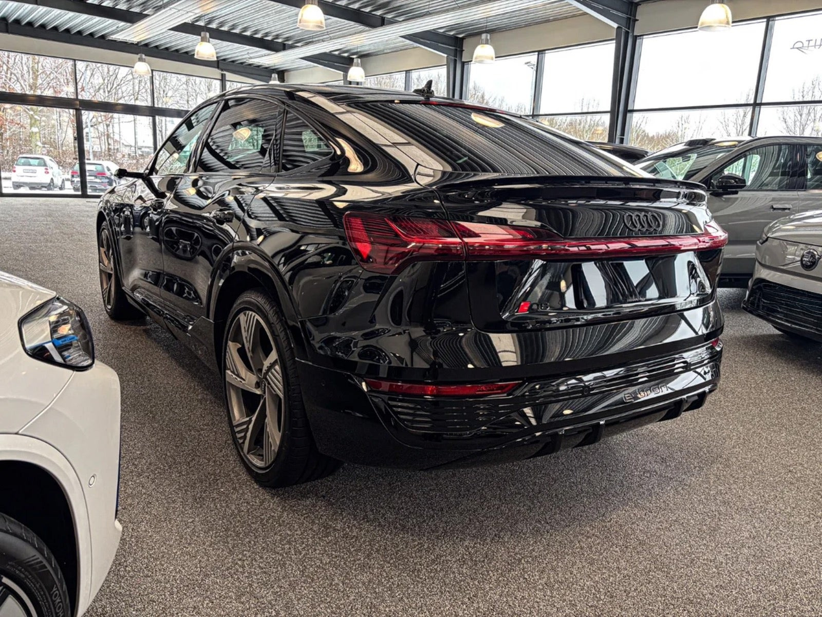 undefined Audi Q8 e-tron fra 2024