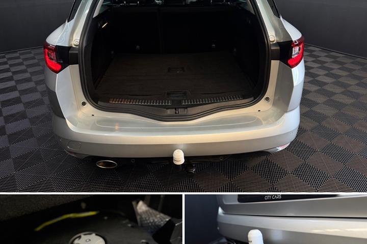 Sølv Renault Megane IV fra 2018