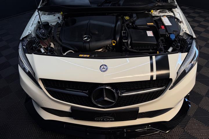 Hvid Mercedes A200 d fra 2015