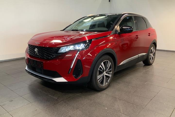 Rød Peugeot 3008 fra 2021 set udefra