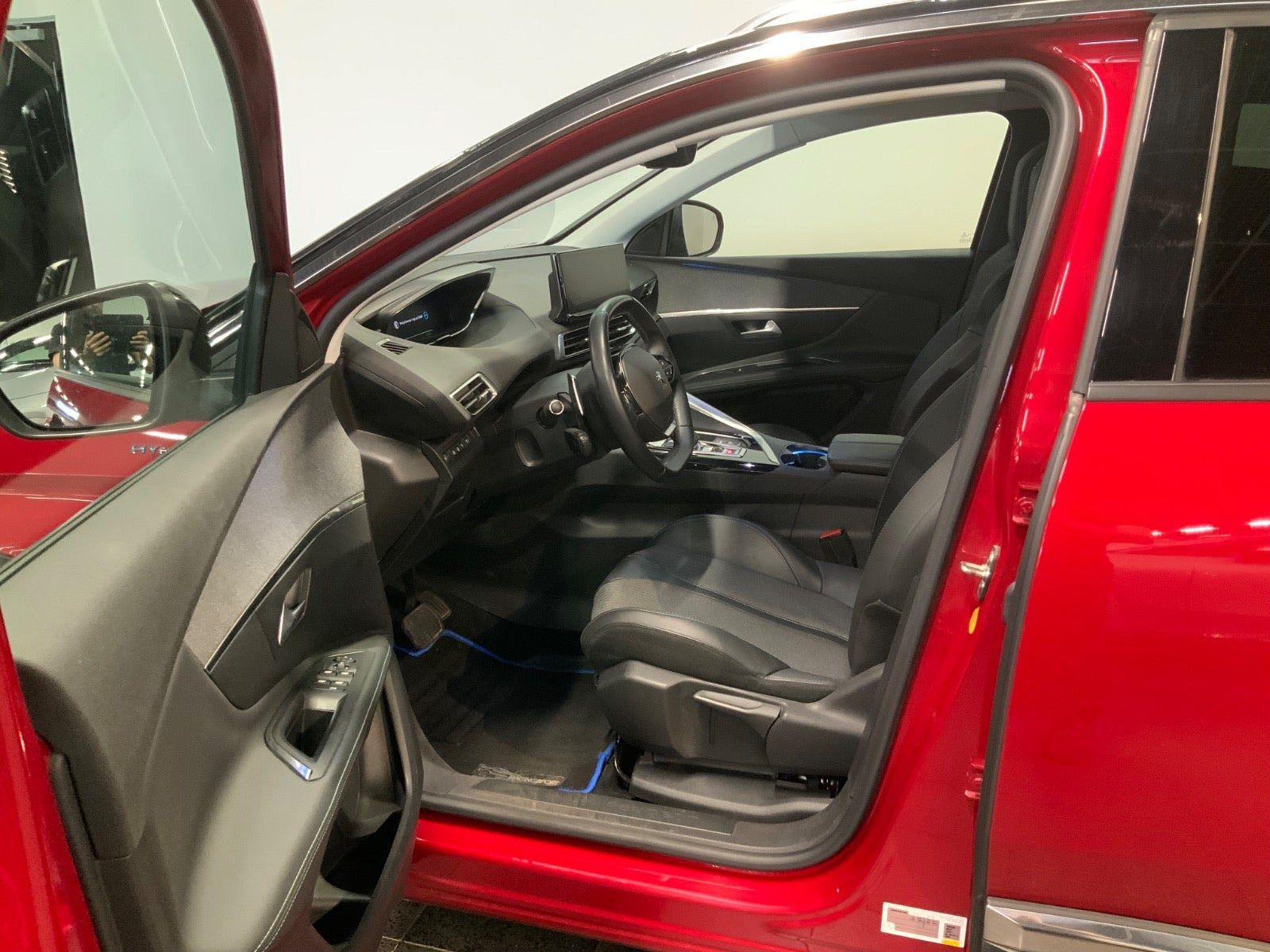 Rød Peugeot 3008 fra 2021