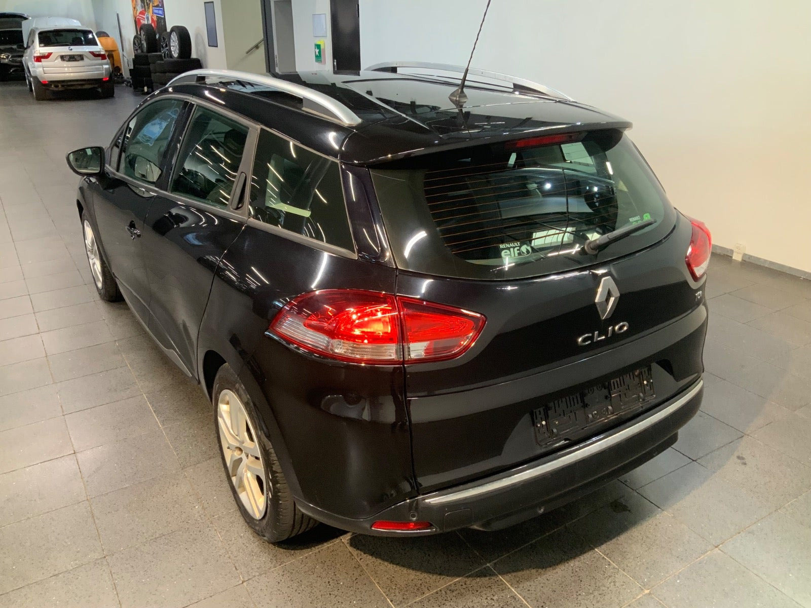 Sort Renault Clio IV fra 2016