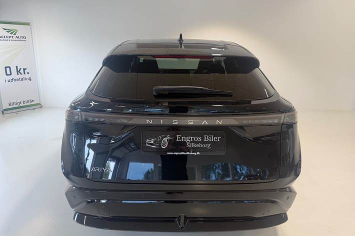 Sort Nissan Ariya fra 2025