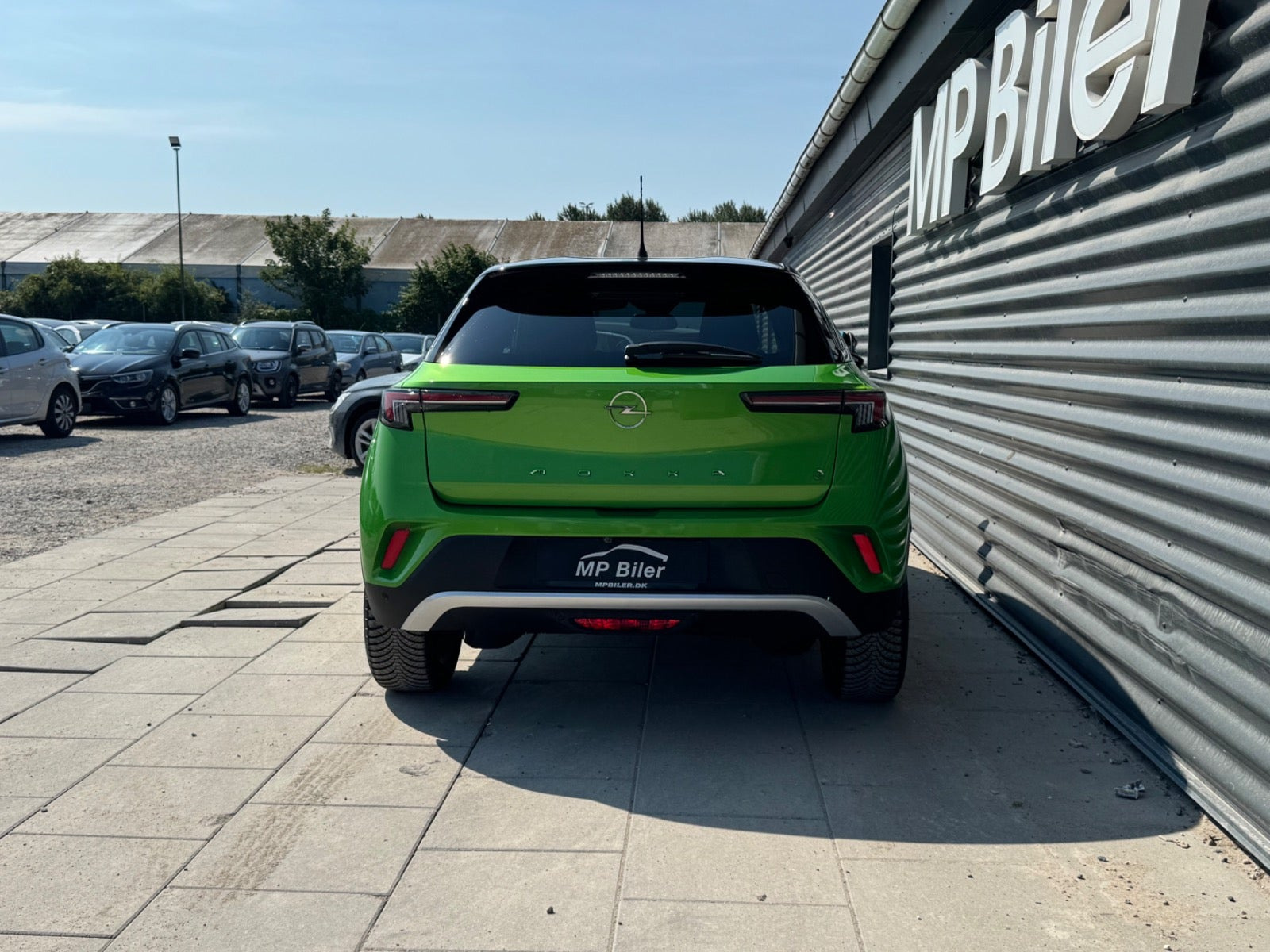 Grøn Opel Mokka-e fra 2023