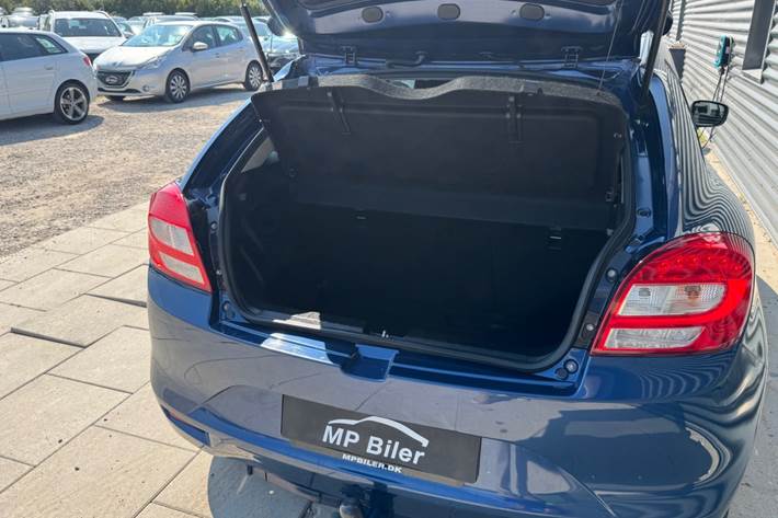 Blå Suzuki Baleno fra 2018