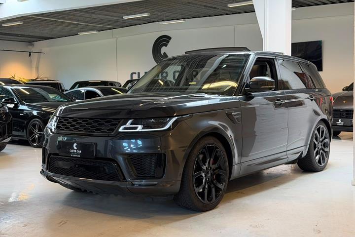 Grå Land Rover Range Rover sport fra 2018 set udefra