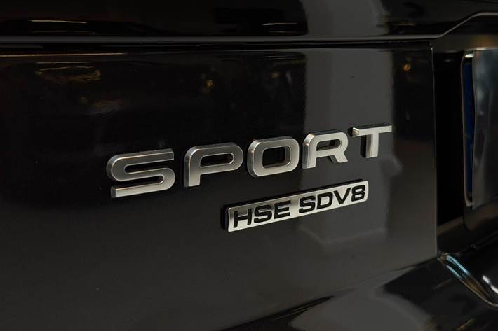 Grå Land Rover Range Rover sport fra 2018