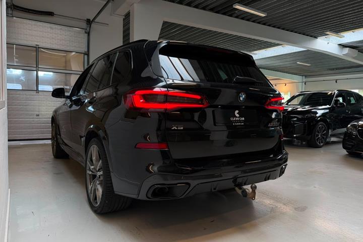 Sort BMW X5 fra 2019