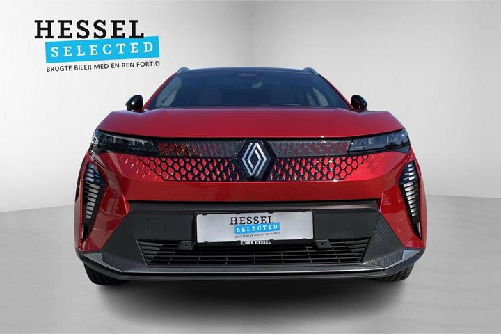 Rød Renault Scenic E-Tech fra 2024