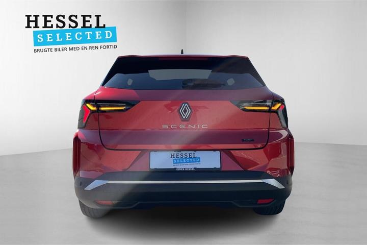 Rød Renault Scenic E-Tech fra 2024