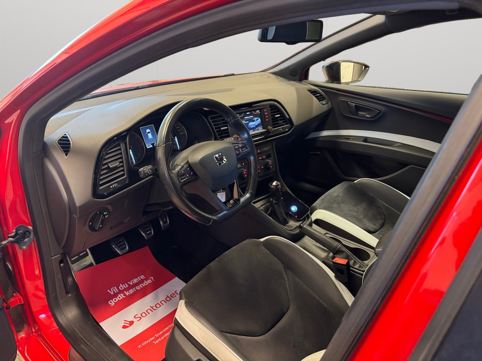 Rød Seat Leon fra 2014