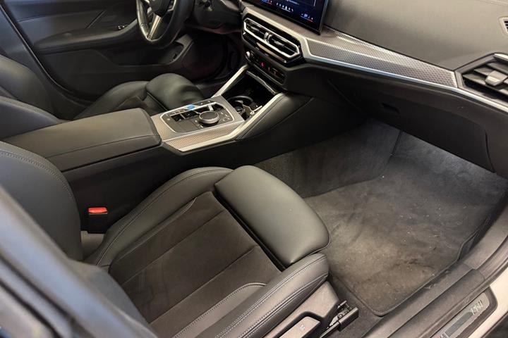 Hvid BMW i4 fra 2024
