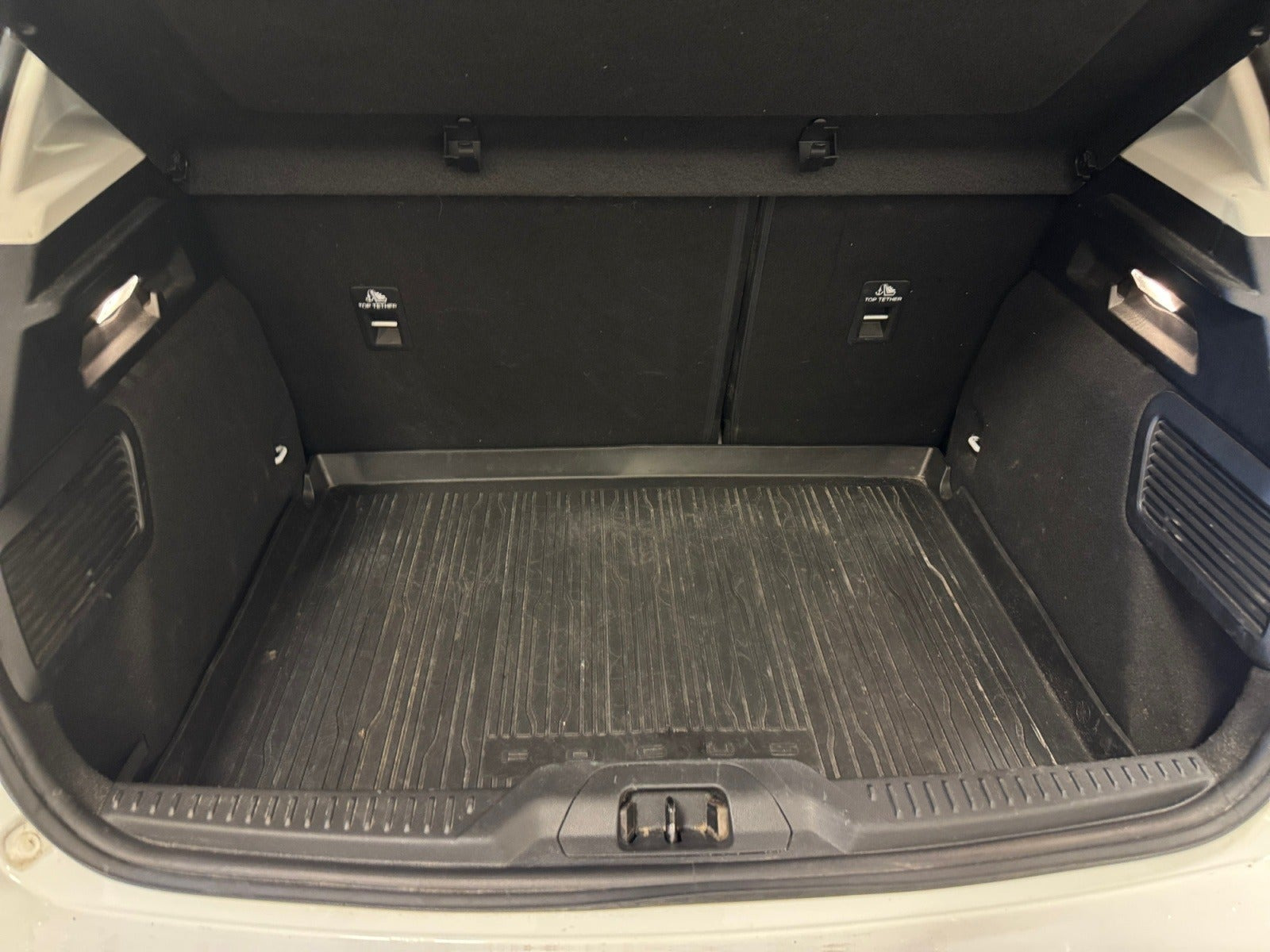 Hvid Ford Focus fra 2019