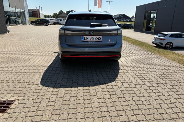 Blå VW ID.7 fra 2026