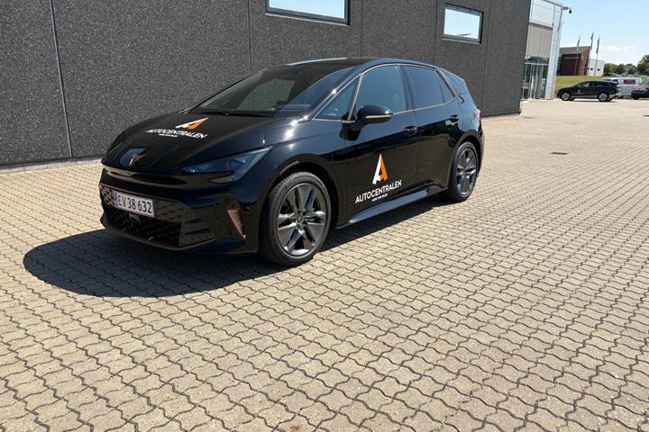 Sort Cupra Born fra 2027 set udefra
