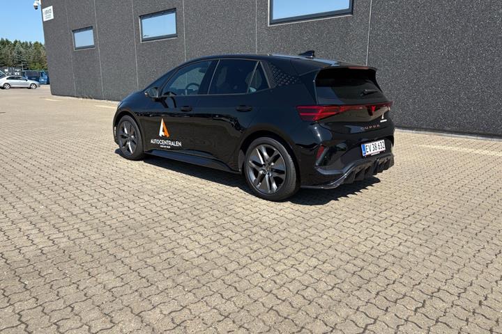 Sort Cupra Born fra 2027