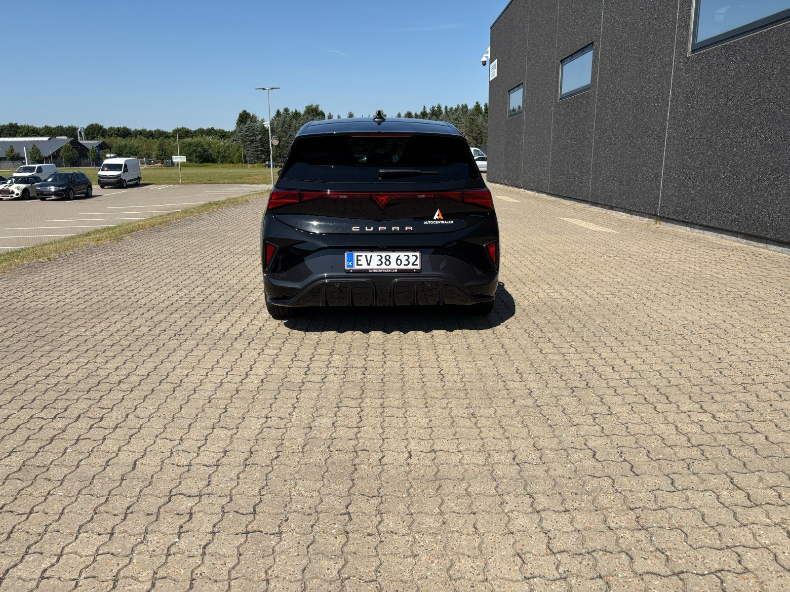 Sort Cupra Born fra 2027