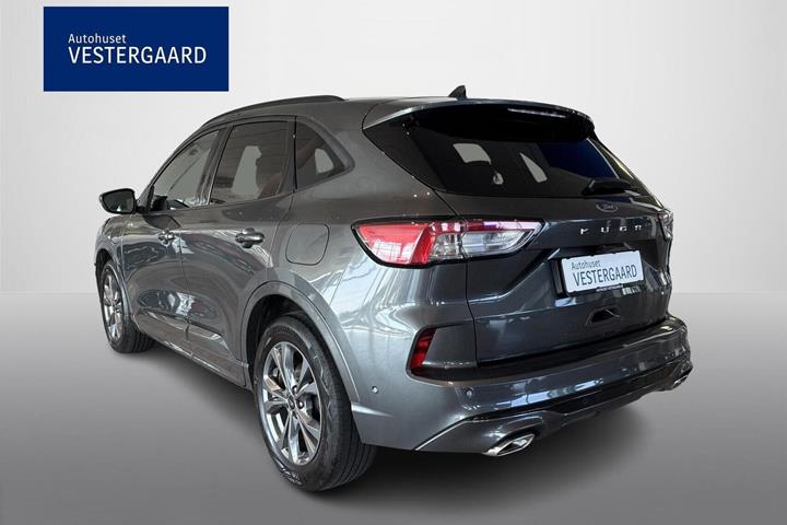 Grå Ford Kuga fra 2021