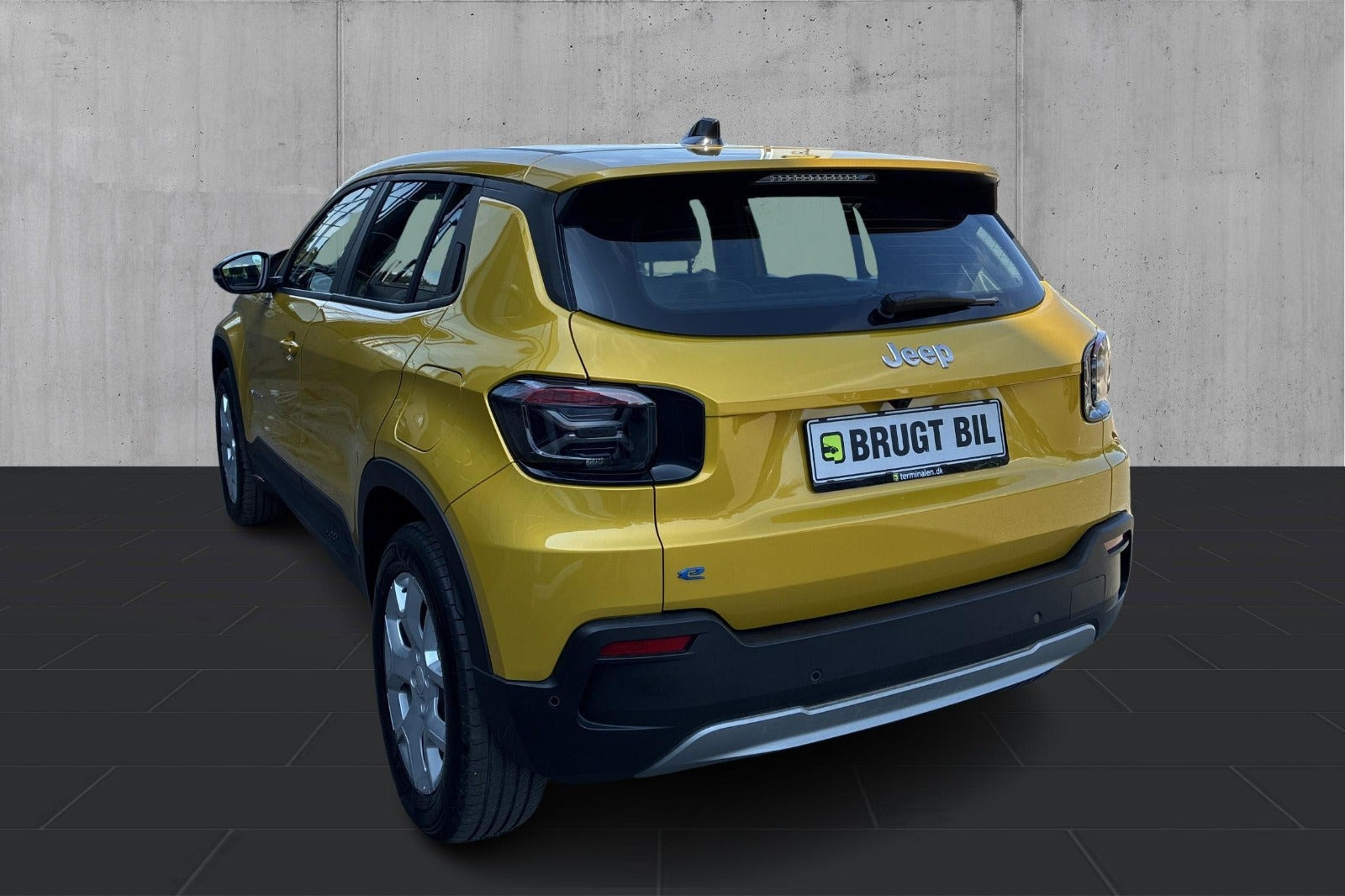 Gul Jeep Avenger fra 2025