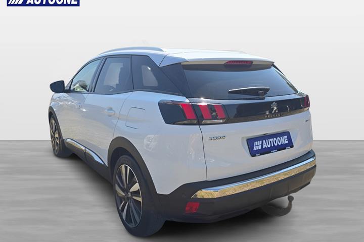 Hvid Peugeot 3008 fra 2020