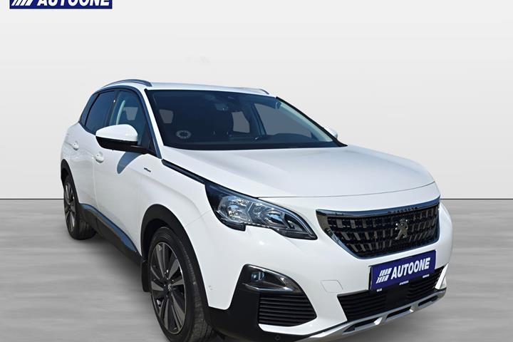 Hvid Peugeot 3008 fra 2020