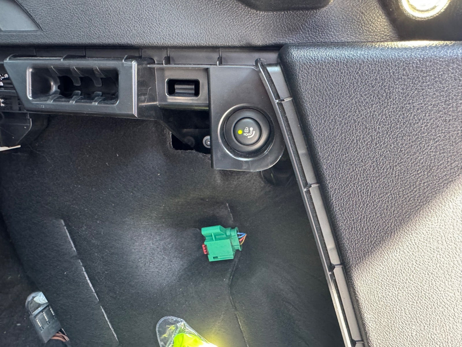 Hvid BMW iX3 fra 2022
