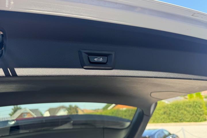 Hvid BMW iX3 fra 2022