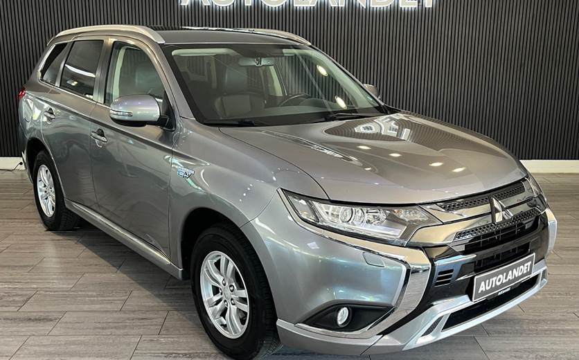 Mitsubishi Outlander 2,4 PHEV Inform CVT 4WD