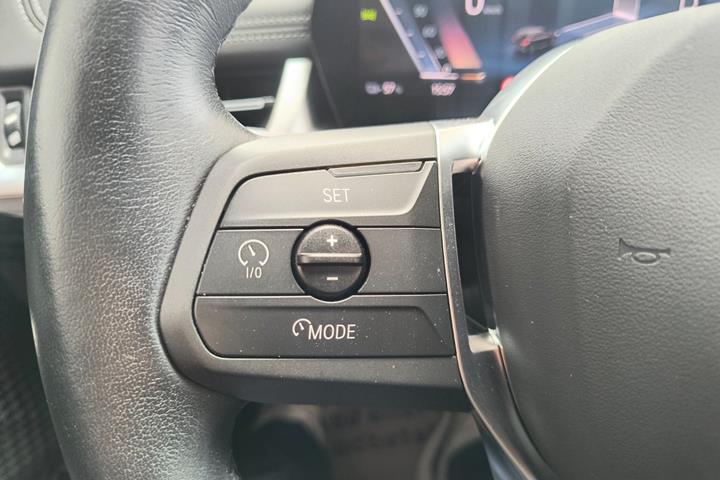 Sort BMW iX1 fra 2025