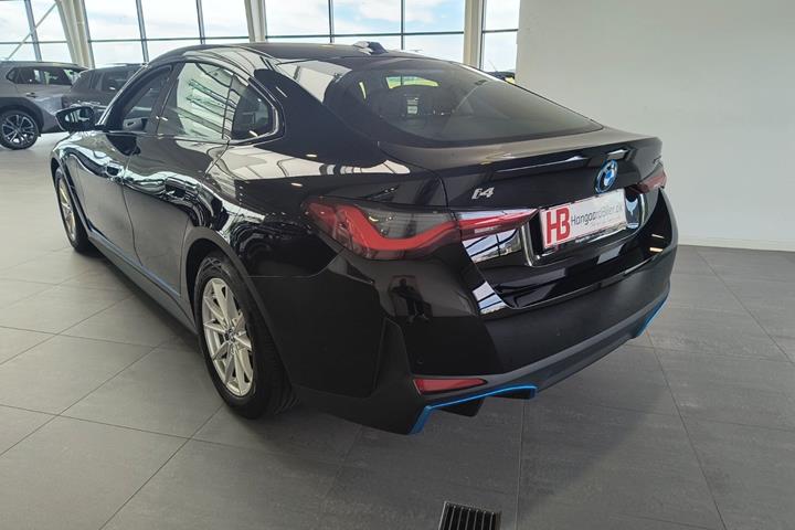 Sort BMW i4 fra 2024