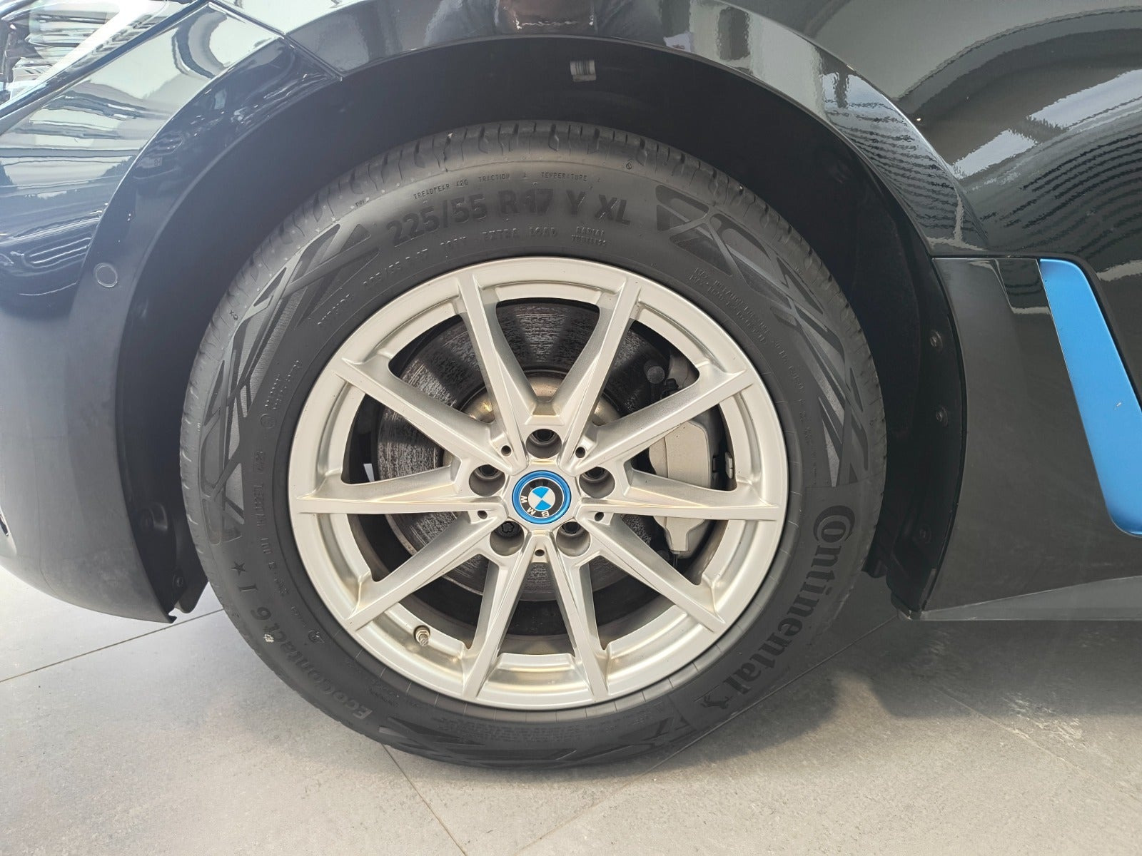 Sort BMW i4 fra 2024