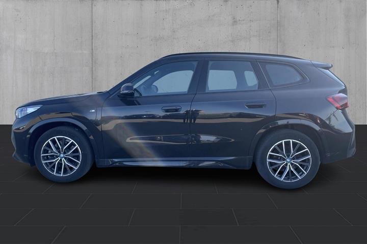 Sort BMW X1 fra 2023