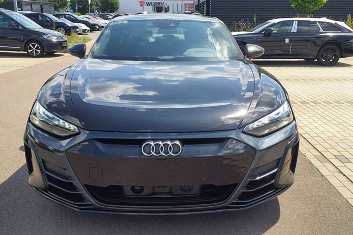 Sort Audi e-tron GT fra 2022