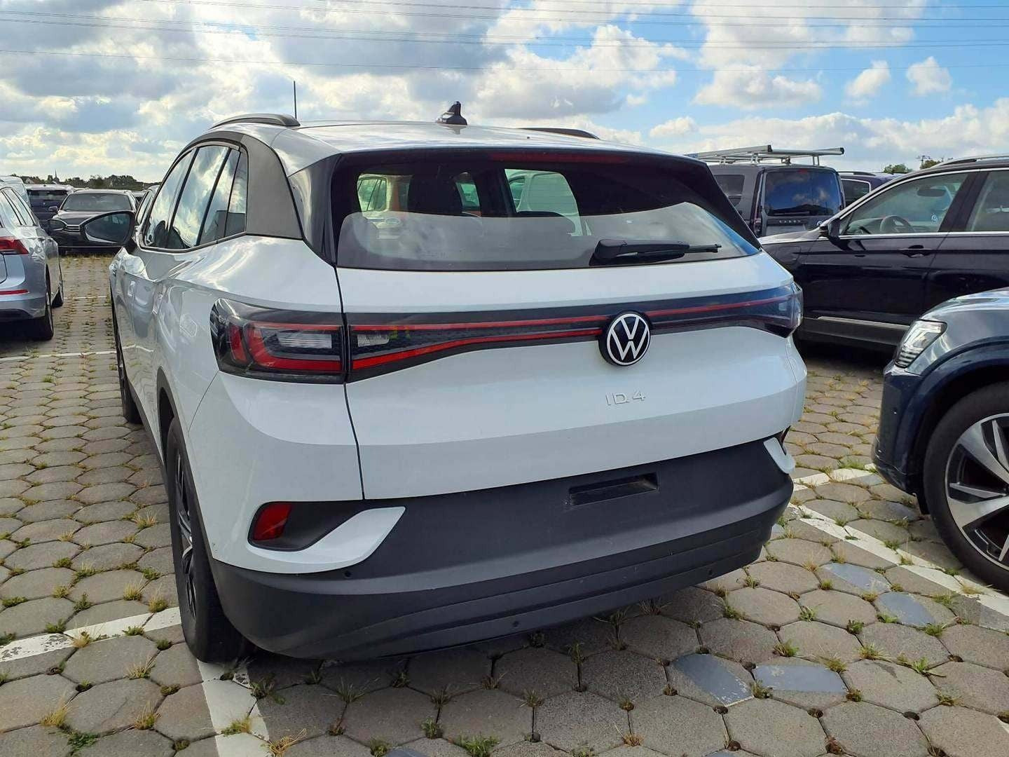 Hvid VW ID.4 fra 2024