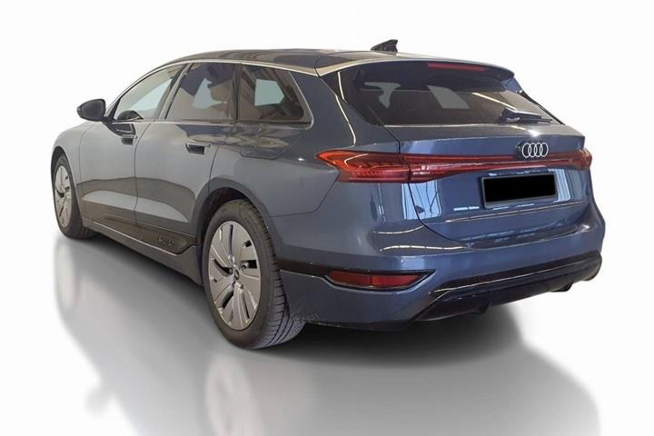 Blå Audi A6 e-tron fra 2025