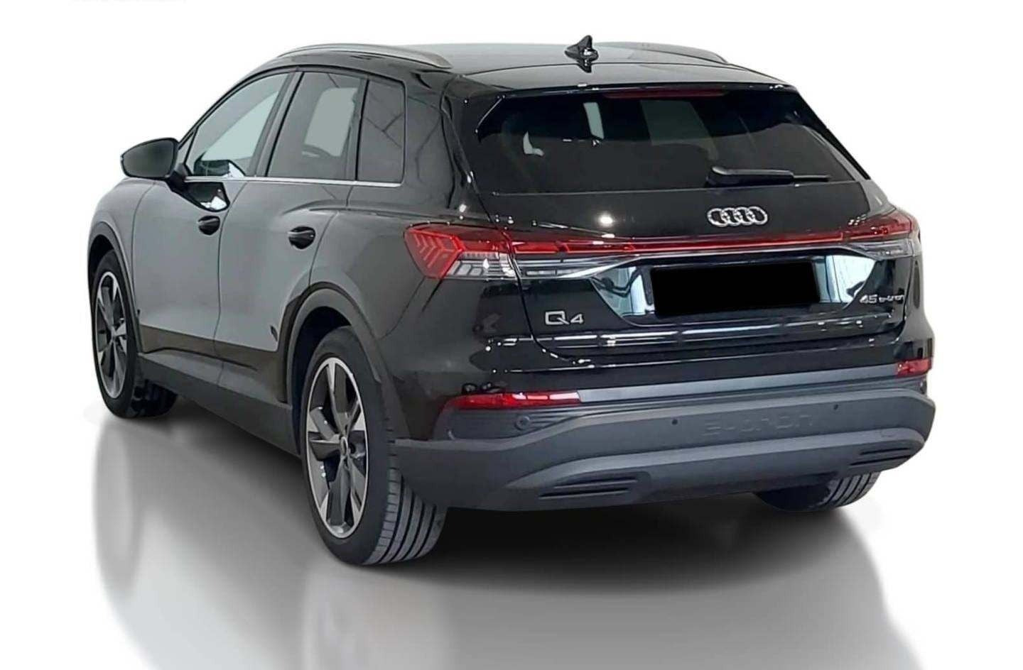 Sort Audi Q4 e-tron fra 2024