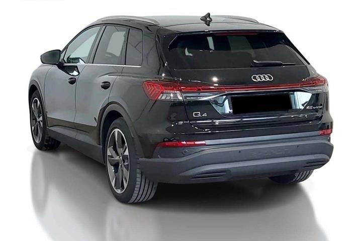 Sort Audi Q4 e-tron fra 2024