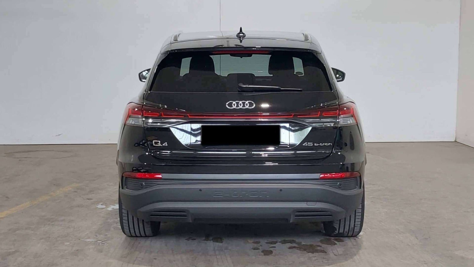 Sort Audi Q4 e-tron fra 2024