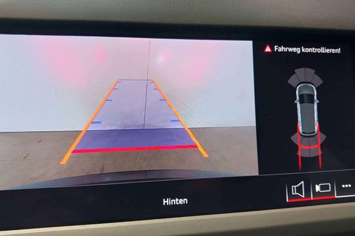 Sort Audi Q4 e-tron fra 2024
