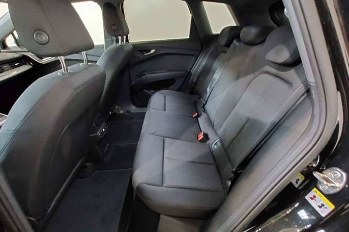 Sort Audi Q4 e-tron fra 2024