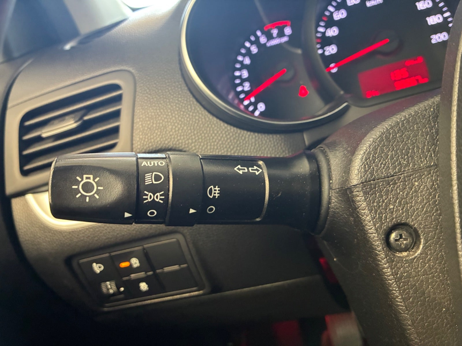 Hvid Kia Picanto fra 2016