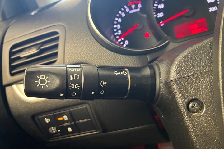 Hvid Kia Picanto fra 2016