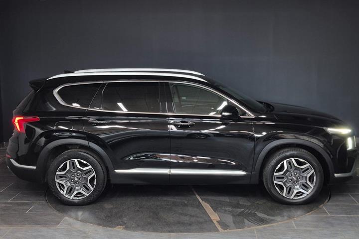 Sort Hyundai Santa Fe fra 2021