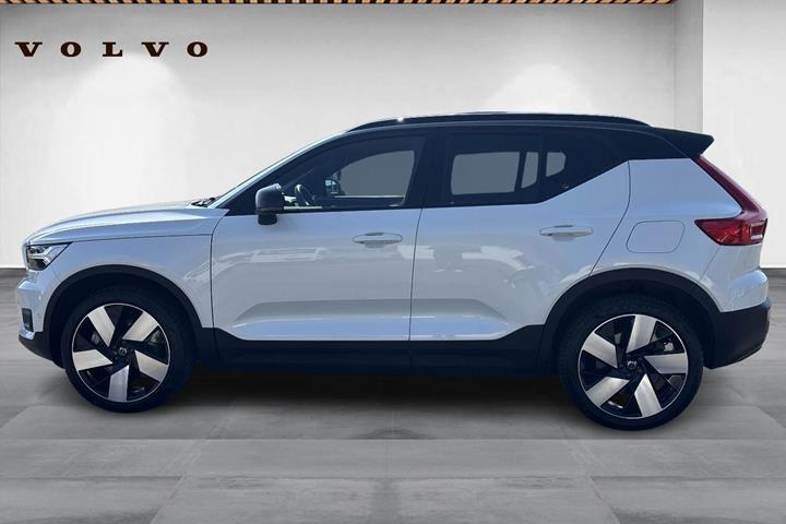 Hvid Volvo XC40 fra 2022