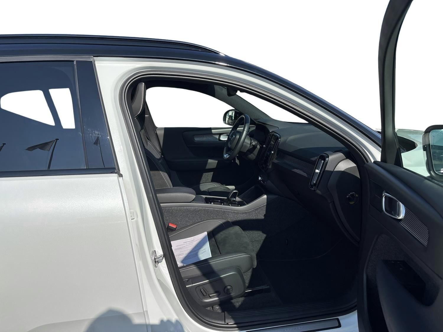 Hvid Volvo XC40 fra 2022