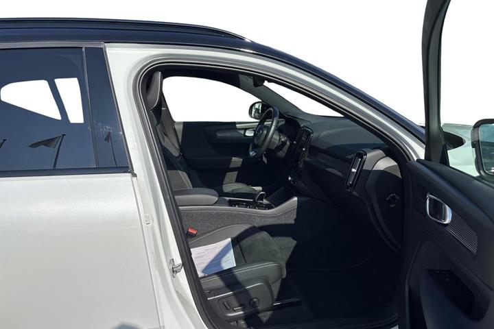 Hvid Volvo XC40 fra 2022