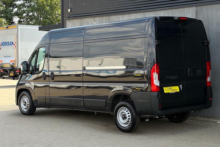 Sort Fiat Ducato fra 2026