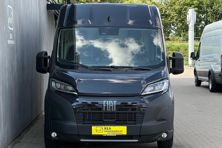 Sort Fiat Ducato fra 2026